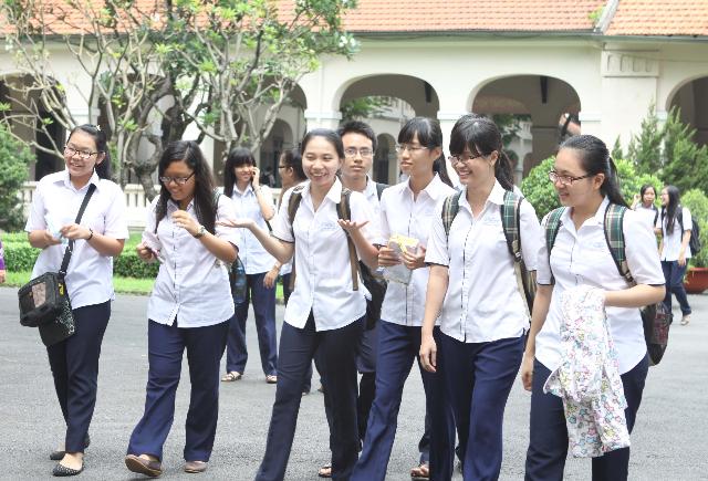 TP HCM: Thí sinh bất ngờ với đề thi môn Văn ảnh 2